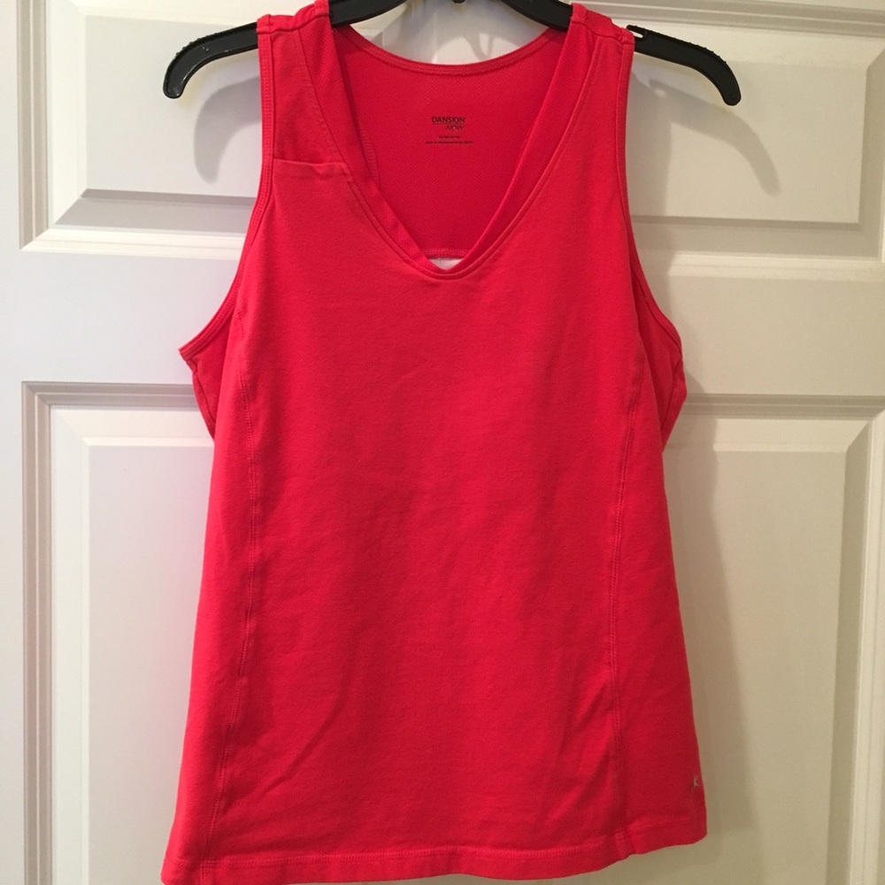 XL Athletic Top - Built in Bra & Back Mesh Panel