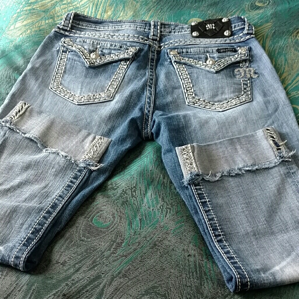 Miss Me Capri Jeans