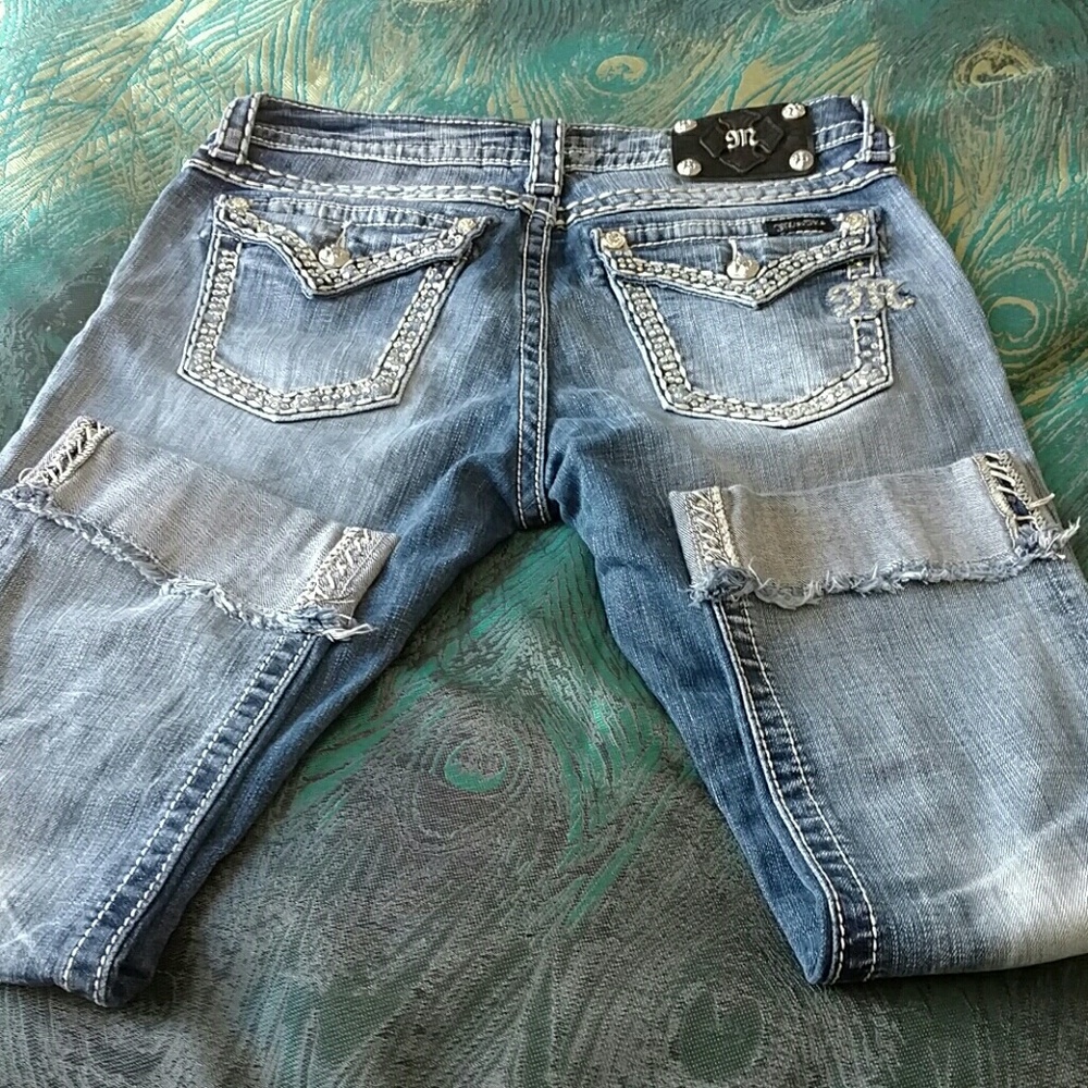 Miss Me Capri Jeans