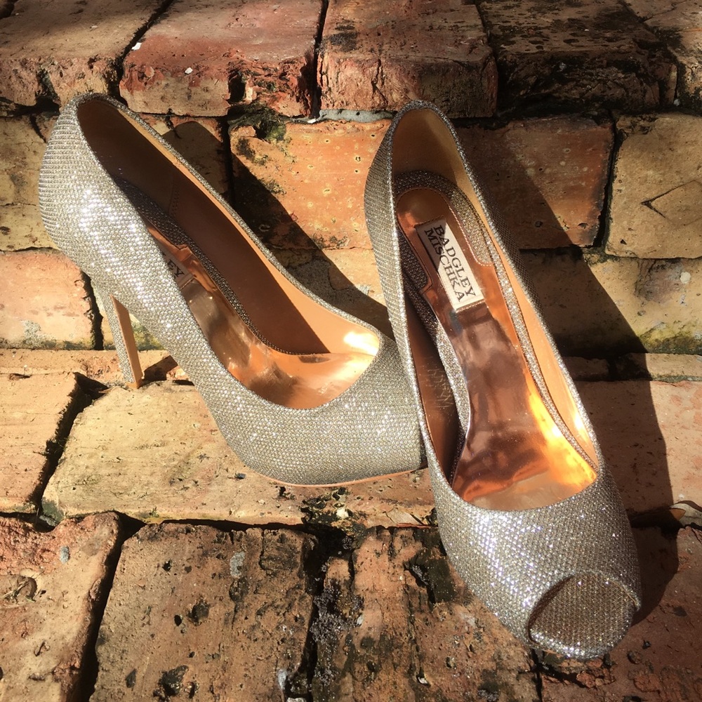 Designer Heels - Picture 2 of 5