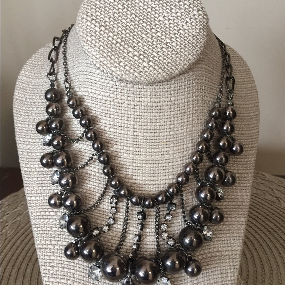 Cocoa pearls and rhinestones necklace
