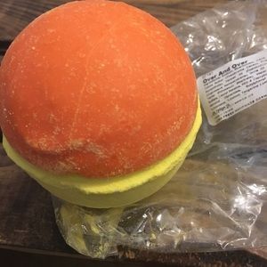 Lush Cosmetics-Over & Over Bath Bomb