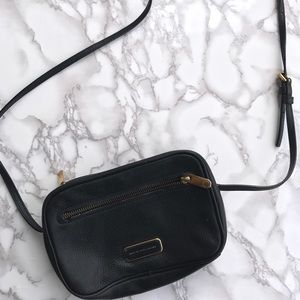 Marc Jacobs black cross body bag.