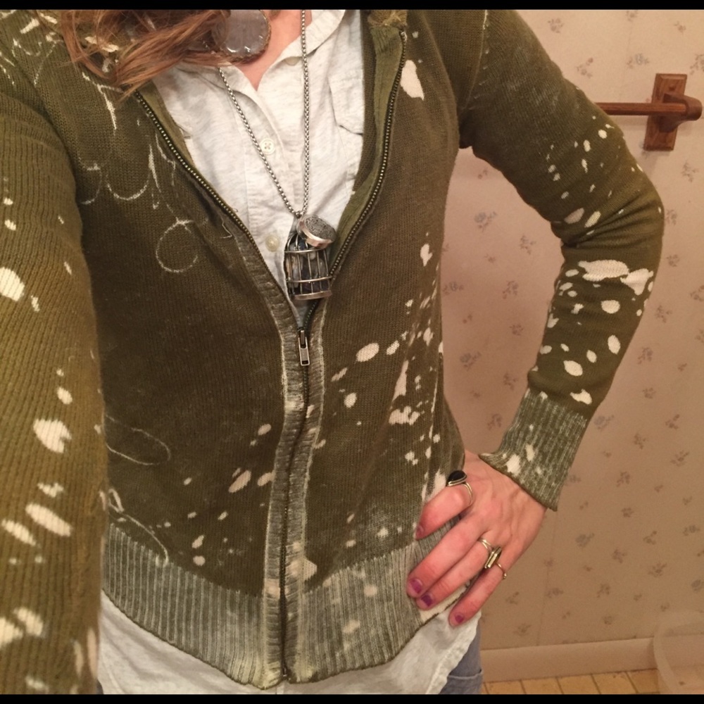 lightweight zip up sweater