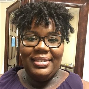 Meet your Posher, Atiya