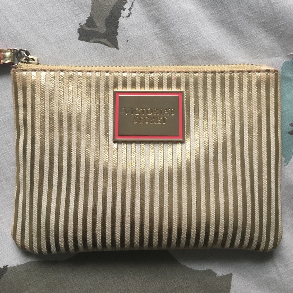 Cute Victoria's Secret Wristlet