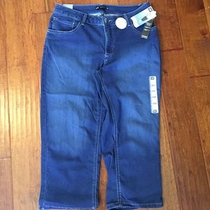 NWT-Lee Capri jeans size 16W