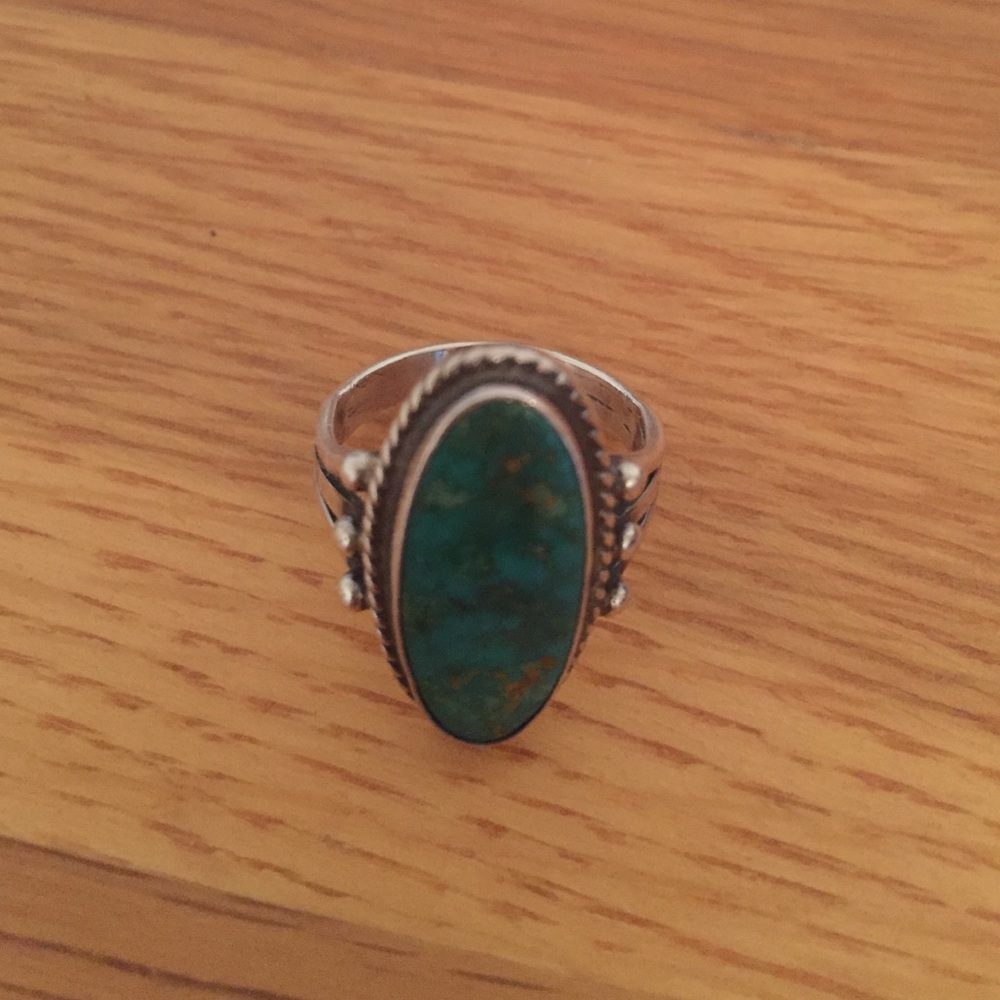 Green turquiose ring.
