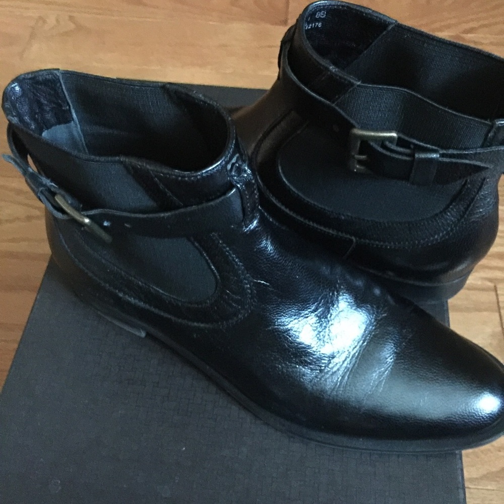 Leather ankle boots