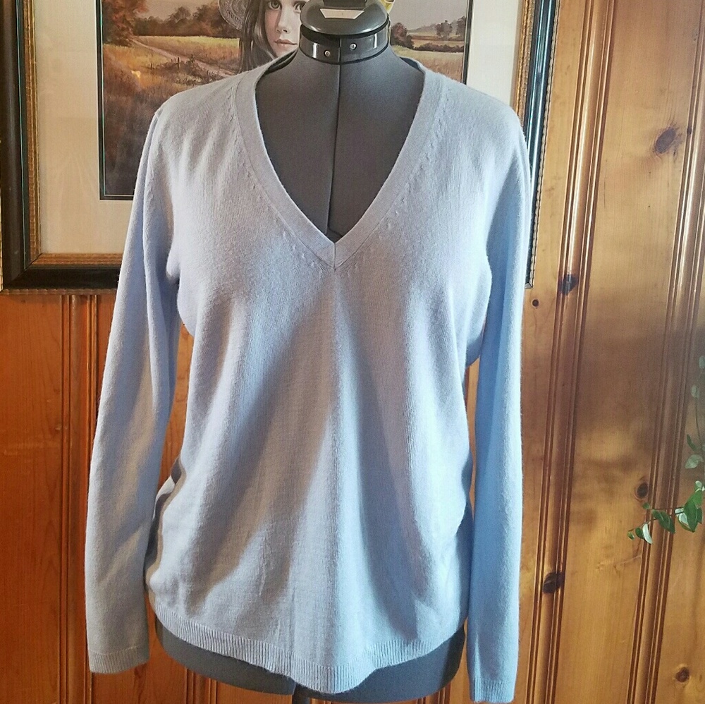 Baby Blue Avenue 22-24 Soft V-neck Sweater.