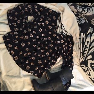 NWT floral cross cross top
