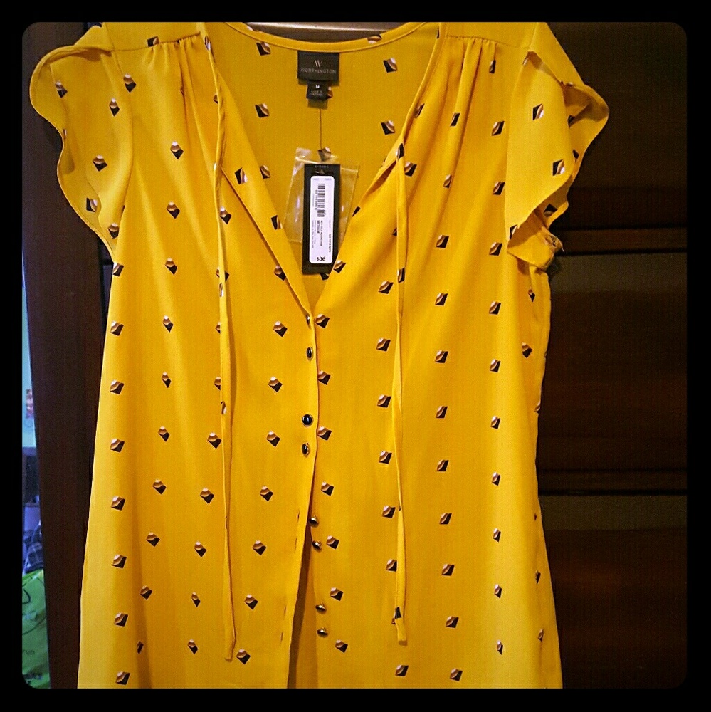 Yellow short sleeve button down shirt