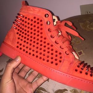 Christian Louboutin warn 4x