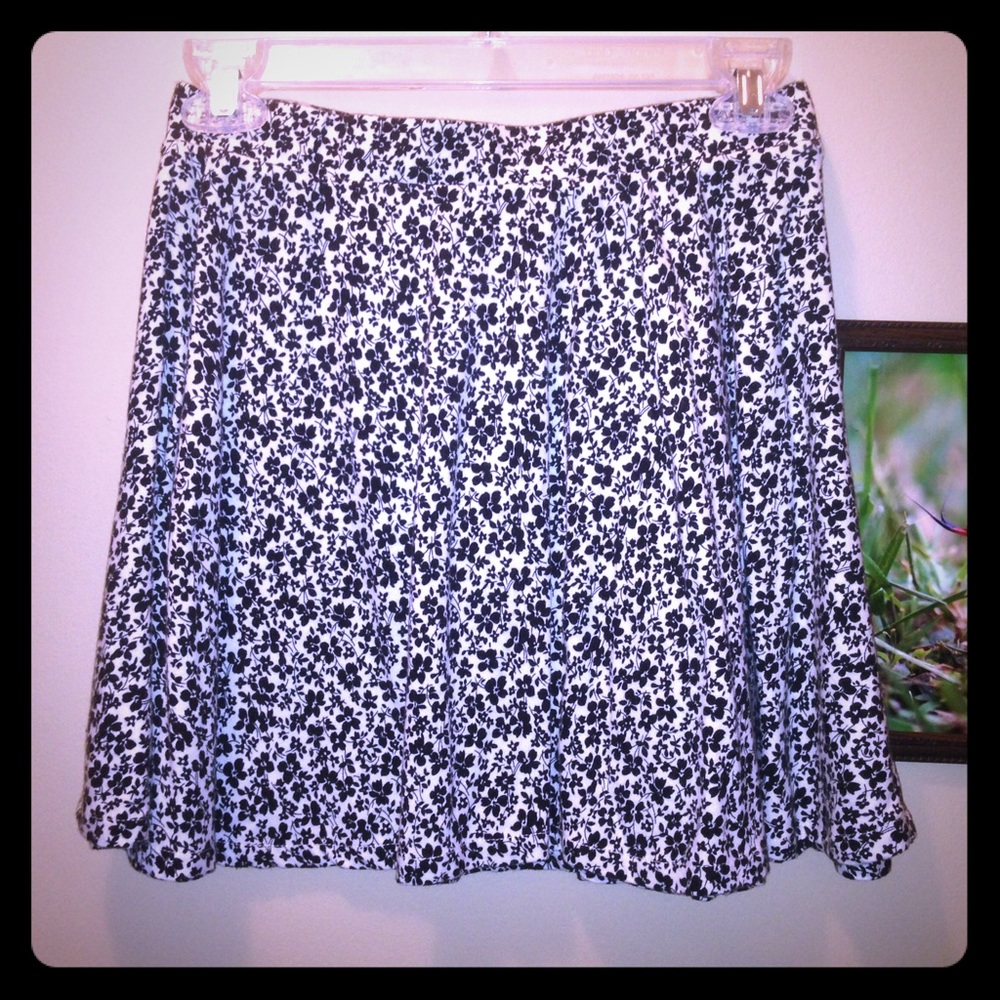 Cute flower skater skirt