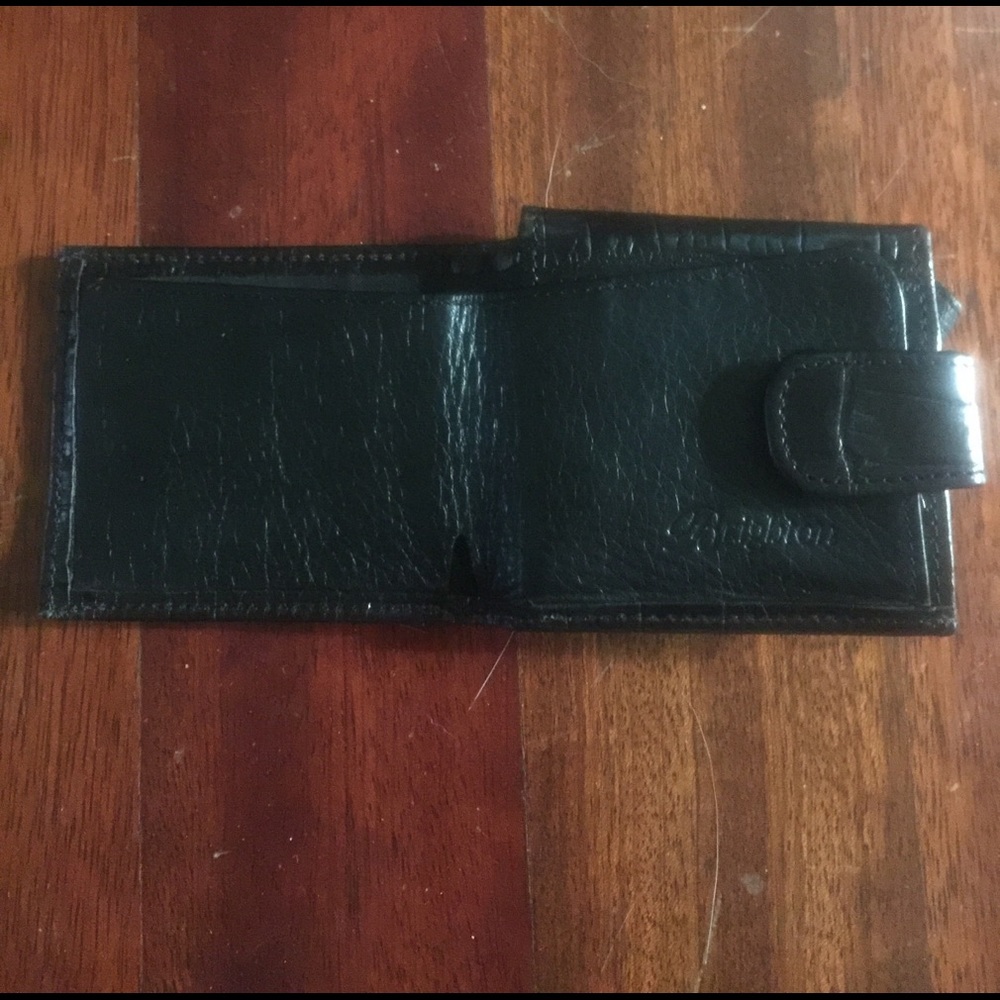 REduced-well below market-VINTAGE 🐊 by BRIGHTON - Picture 3 of 6