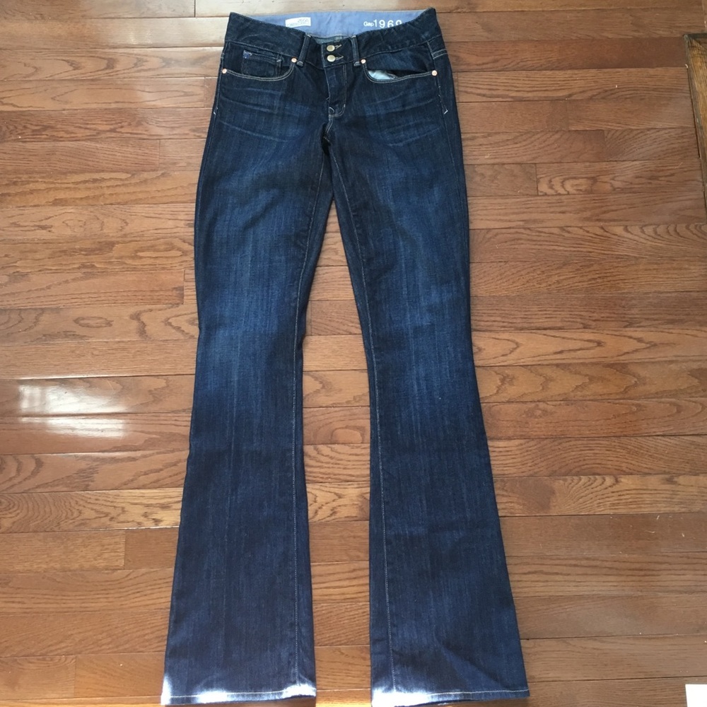 Gap AUTHENTIC 1969 dark wash blue jeans.