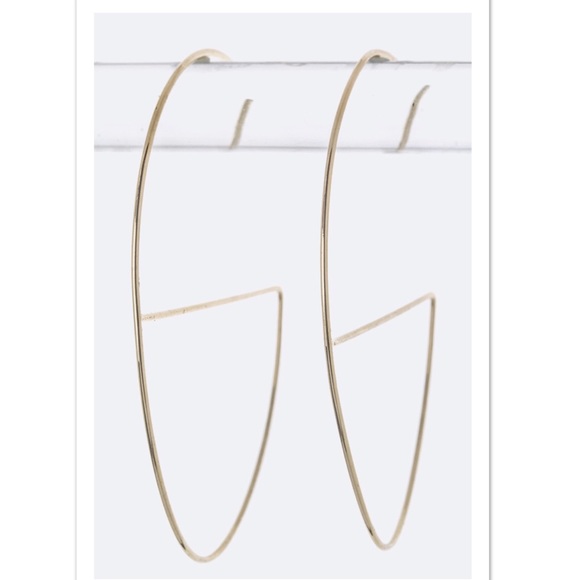 Silver Left!{The Renee} Wire Hoop Earrings - Picture 3 of 4