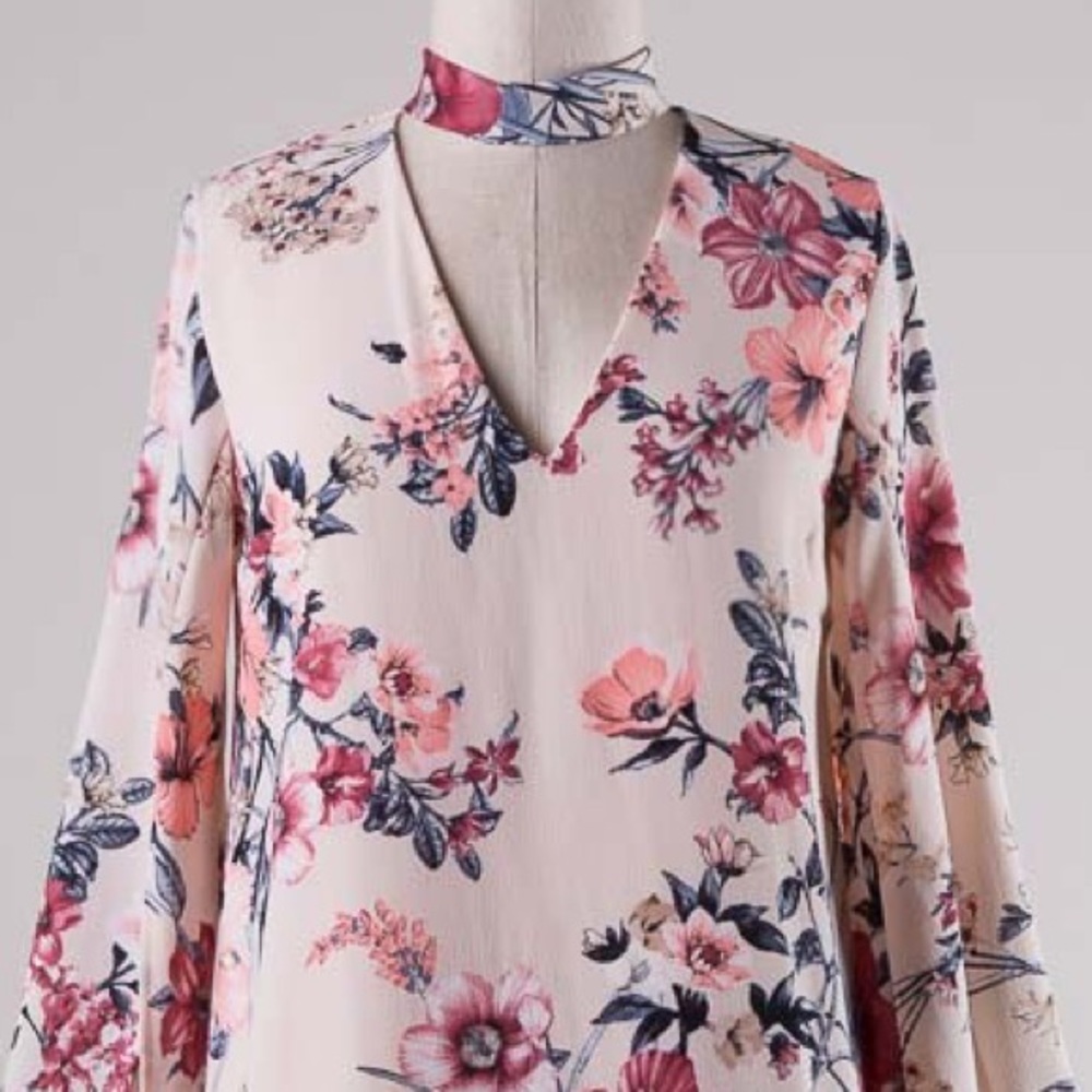 Sale! Pink bell sleeve mock neck mini floral dress - Picture 2 of 5