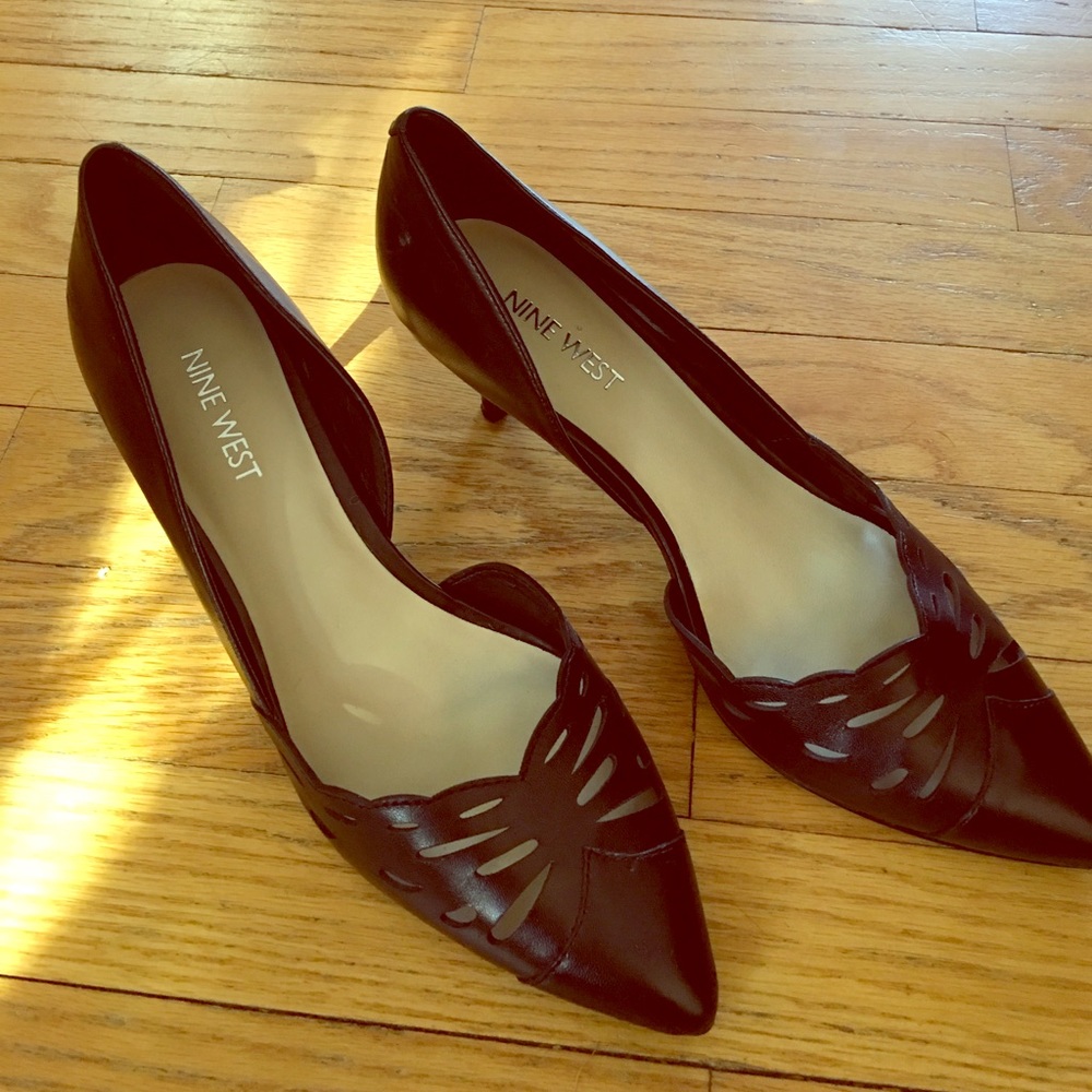 Nine West kitten heel pumps