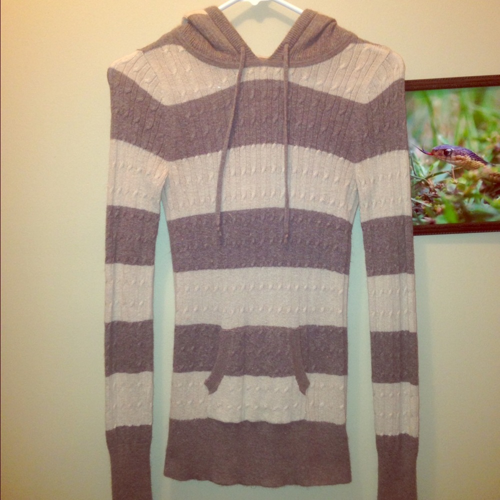 REDUCED😊 Striped sweater hoodie
