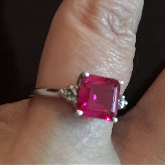 Ruby ring - Picture 4 of 4