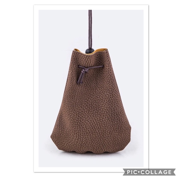 ❗️FIRM❗️Brown Left! {The Aiyana} Mini Pouch - Picture 2 of 7