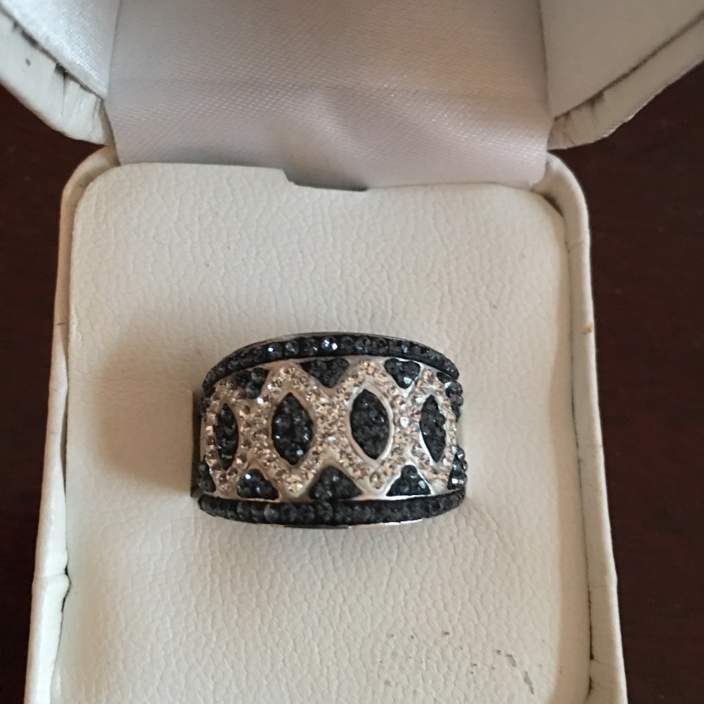 Swarovski elements ring