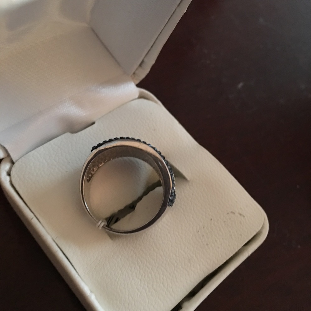 Swarovski elements ring - Picture 2 of 4