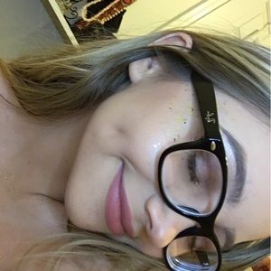 Meet your Posher, Katherine