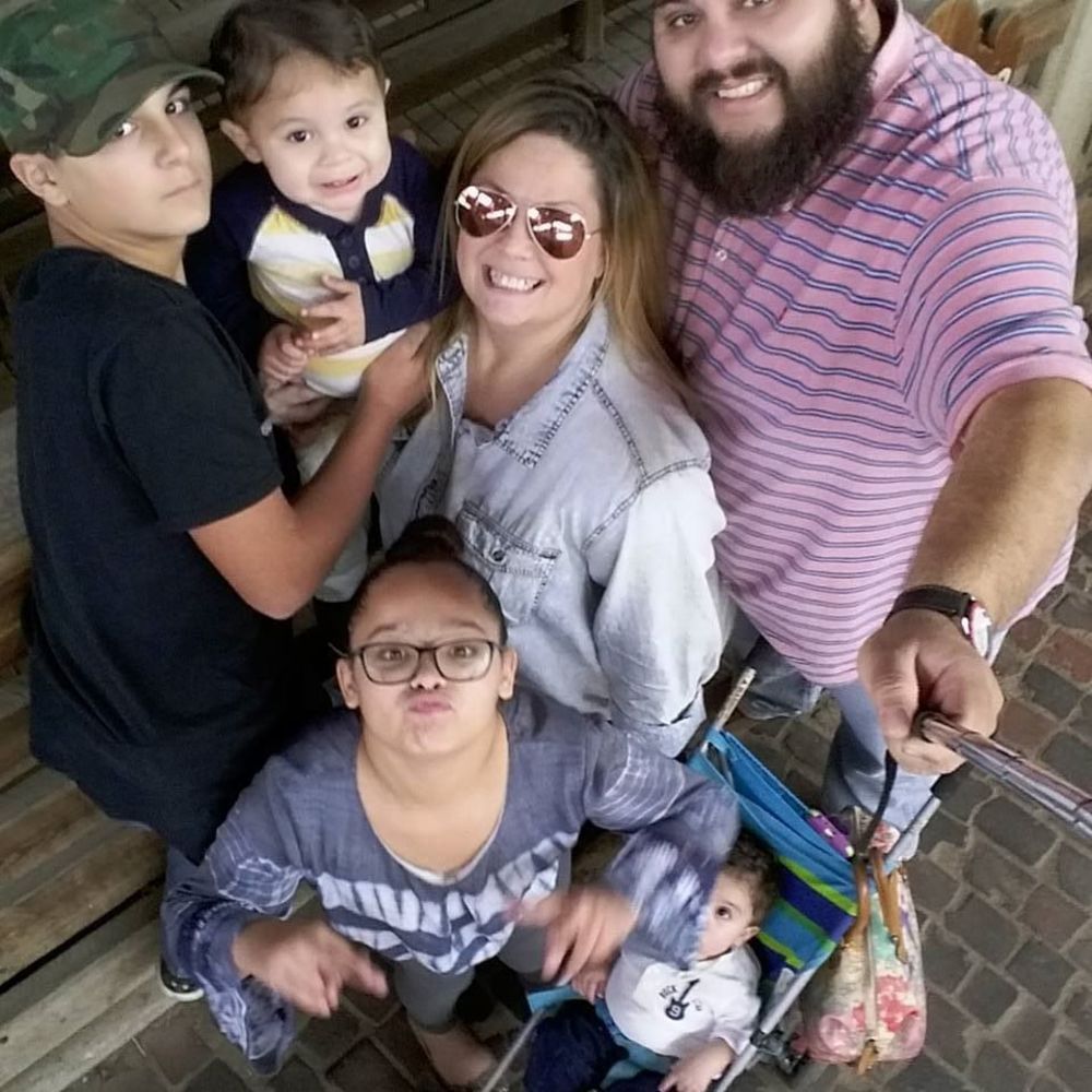 Meet your Posher, Luis