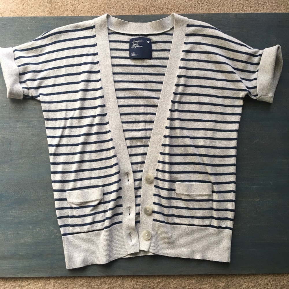 American Eagle short sleeve cardigan