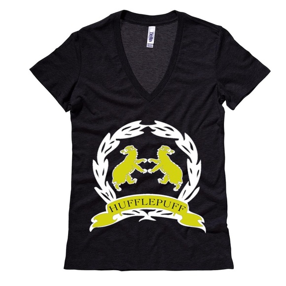 Harry Potter Hufflepuff Crest Black V Neck - Picture 1 of 2