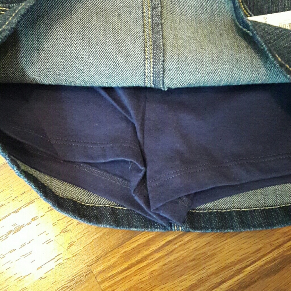 Final Sale ** Sweater & Skirt ** EUC & NWT - Picture 3 of 4