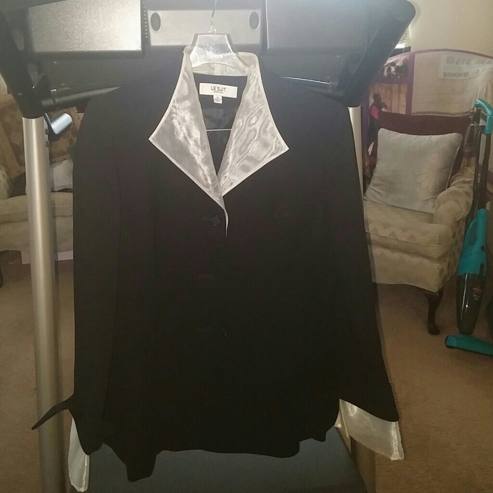 Suit