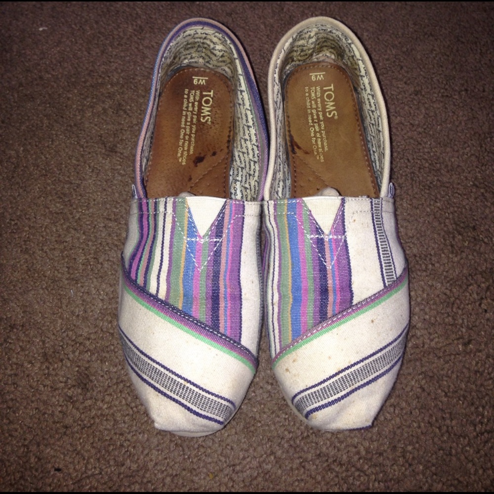Toms