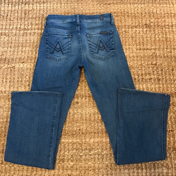 Lexie 'A' Pocket petite flare jeans - Picture 2 of 4