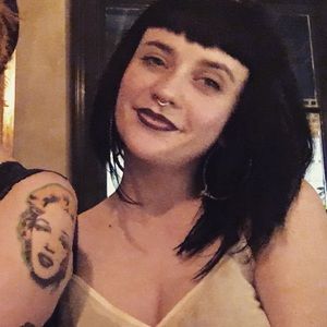 Meet your Posher, Leah