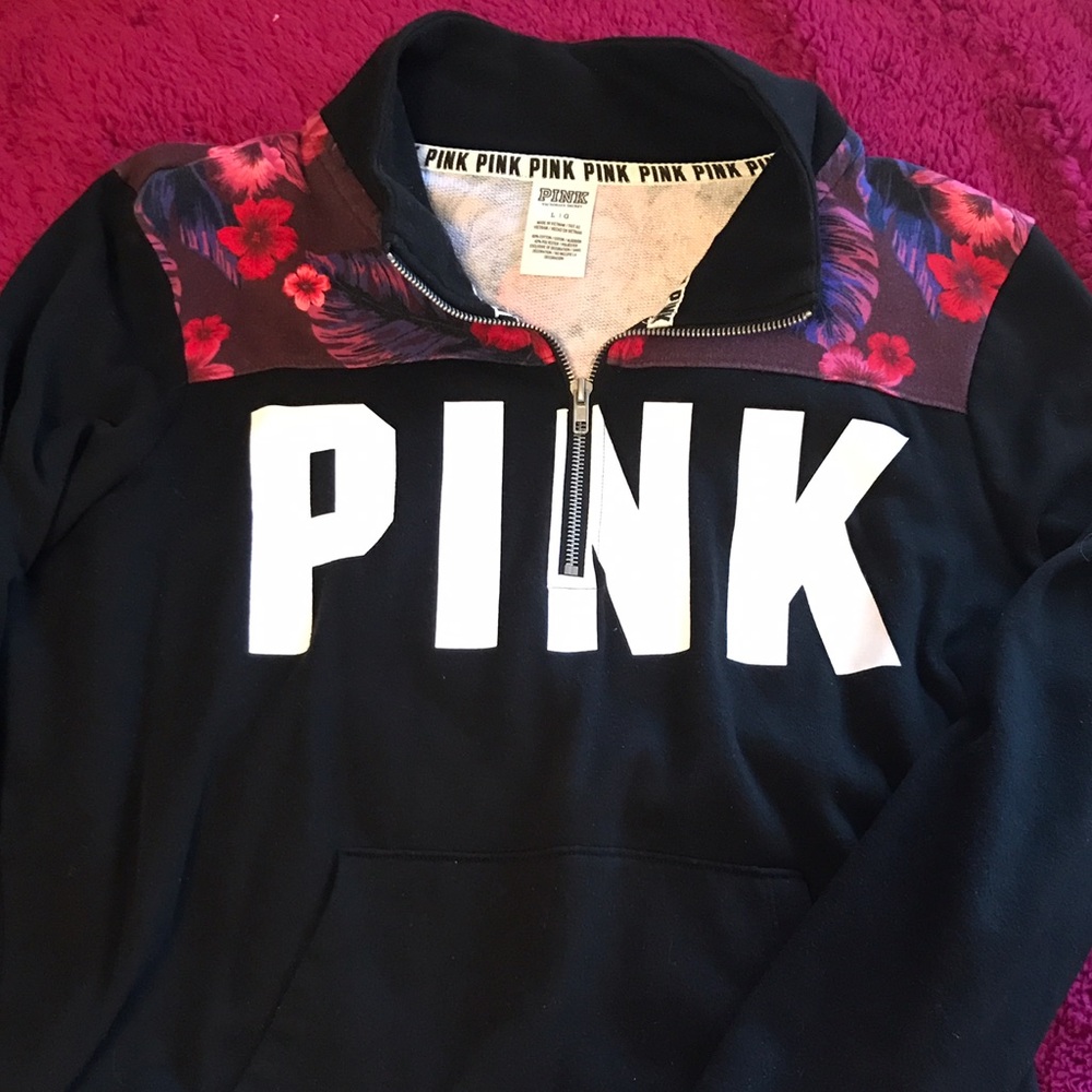 NWOT VS Pink hoodie