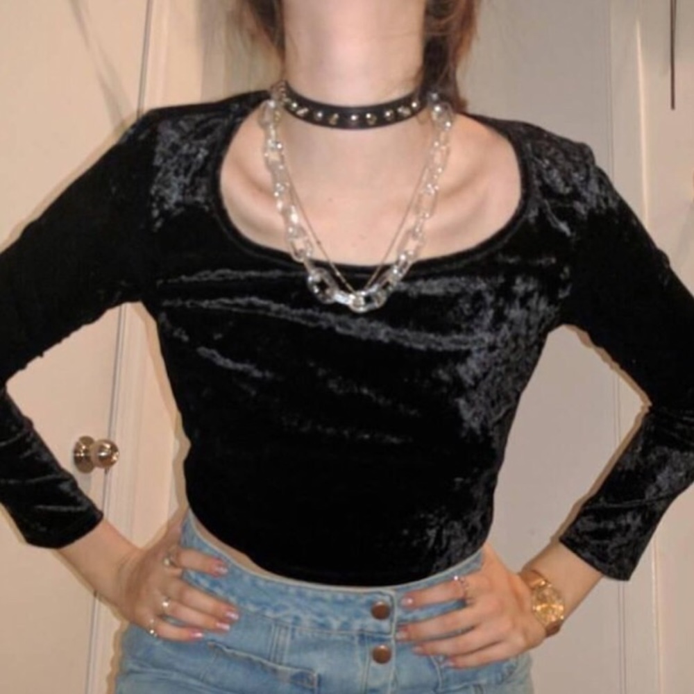 Black velvet long sleeve crop top