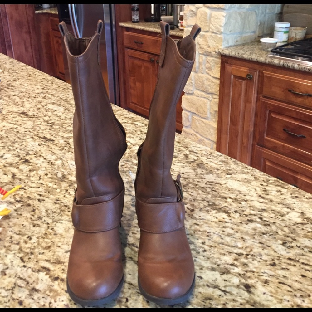 Brown boots