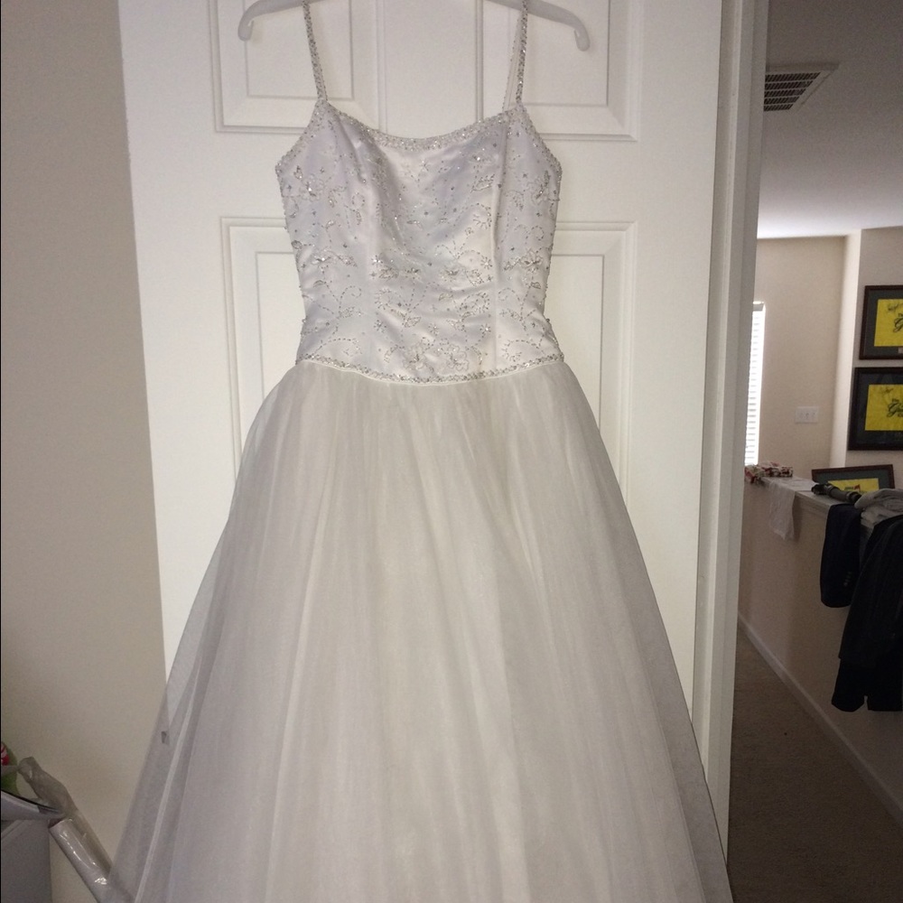 Wedding Dress - White w/Pearl & Bead Detail