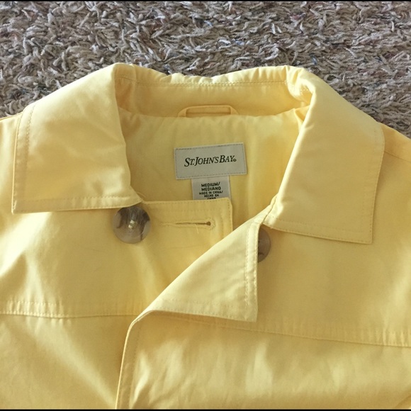 St. John's Bay Raincoat/Coat - Picture 3 of 4