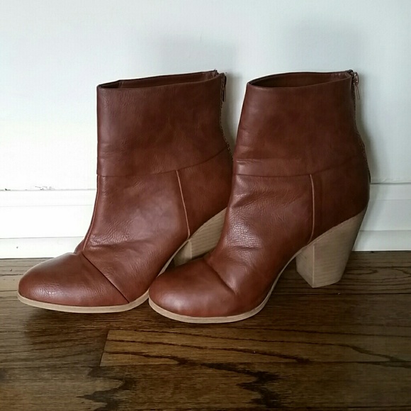 SO Two-tone Brown Faux Leather Ankle Boots - Picture 2 of 4