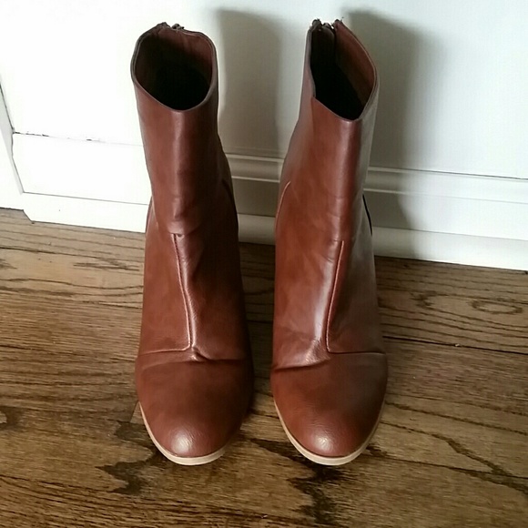 SO Two-tone Brown Faux Leather Ankle Boots - Picture 3 of 4