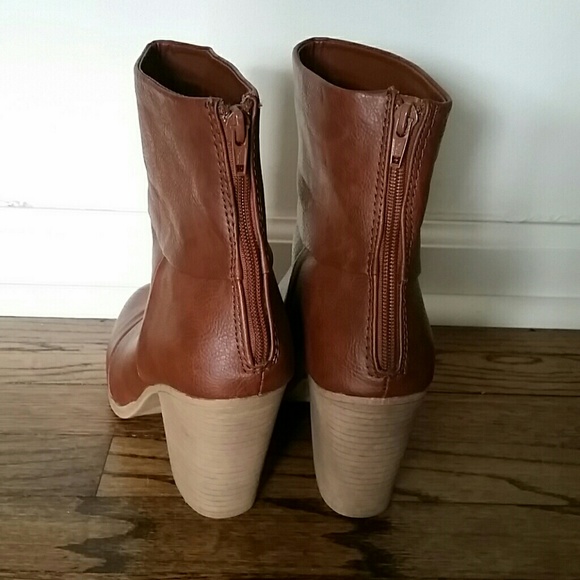 SO Two-tone Brown Faux Leather Ankle Boots - Picture 4 of 4