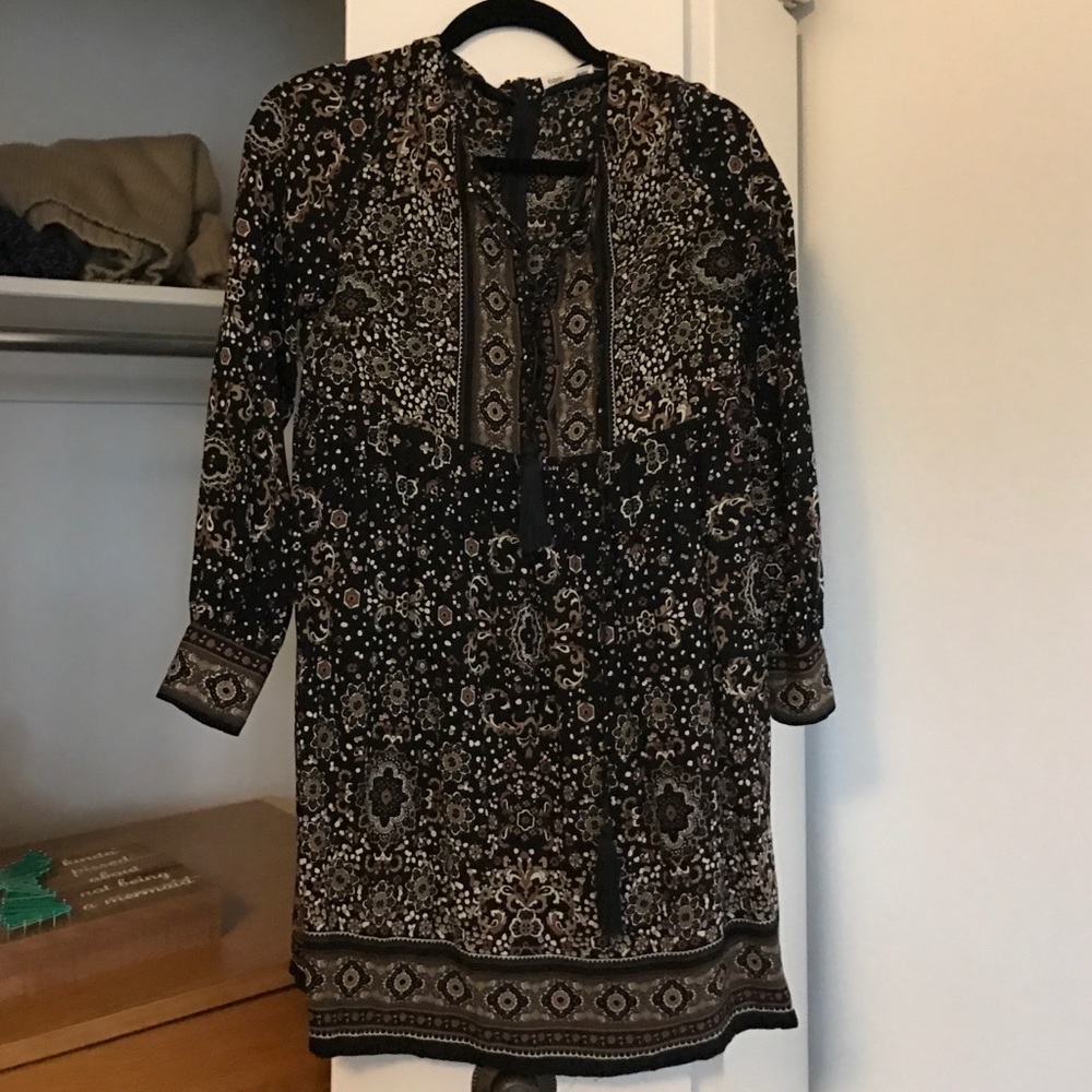 Cute long sleeve dress size small from a boutique
