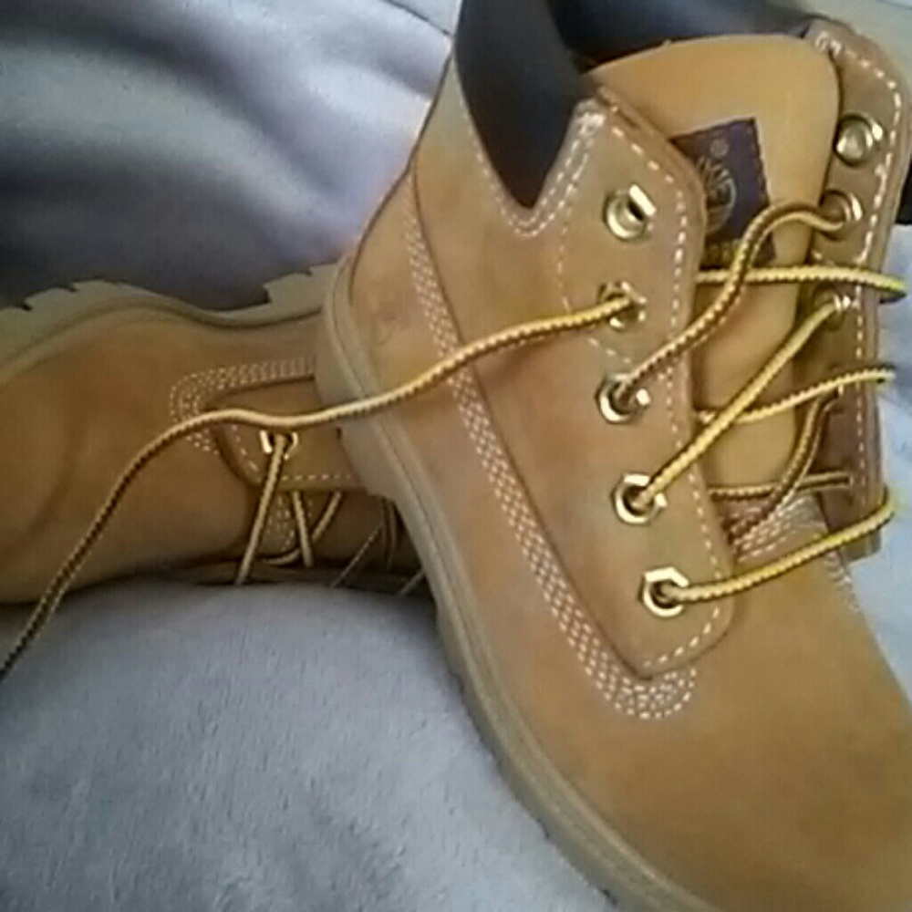 Timberlands size it 9toddlers
