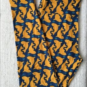 Dolphin leggings Lularoe OS