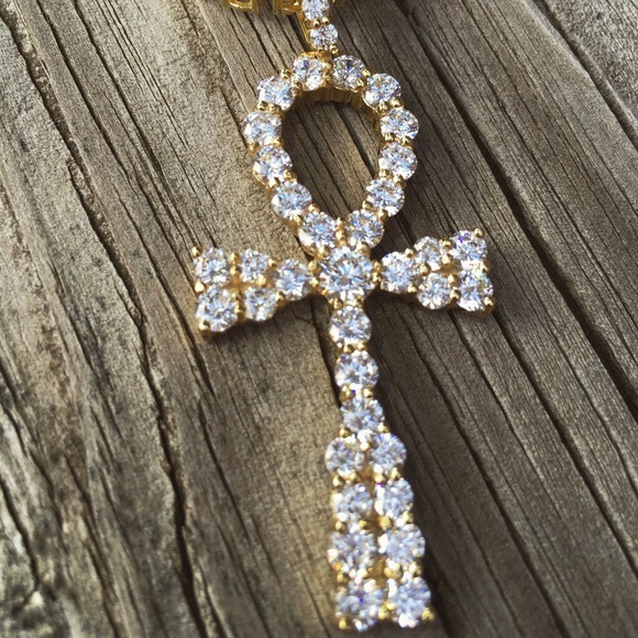 Yellow Gold Ankh Cross Pendant - Picture 2 of 2