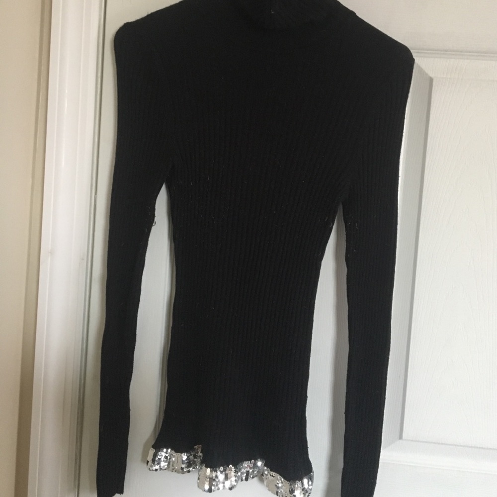 Express turtleneck with sequins!